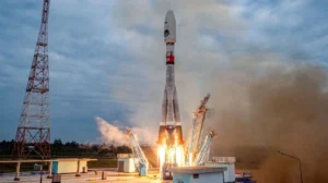 Melesat! Roket Soyuz-2.1B Rusia Bawa Wahana Militer ke Angkasa—Langkah Besar dalam Perlombaan Antariksa