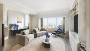 Mengejutkan! Harga Menginap di Four Seasons Paris Selama Ultah Seskab Teddy Setara Rumah Mewah