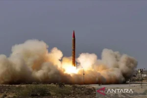 Meningkatnya Risiko Perang Nuklir: Prancis Desak Iran Gantung Senjata Nuklir Secara Permanen