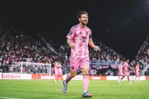 Messi Bikin Sejarah di MLS 2026: Gol ‘Luar Nalar’ Memukau Fans Colorado, Dapat Standing Ovation!