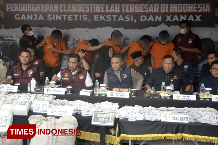 Misteri Pakcik Hendra: Otak Di Balik Raksasa Narkoba The Doctor Terungkap