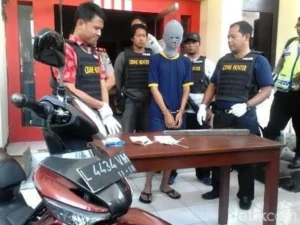 Misteri Pembunuhan Kakek 4 Cucu di Surabaya: Dari Cekcok Asmara hingga Keganasan di Gang