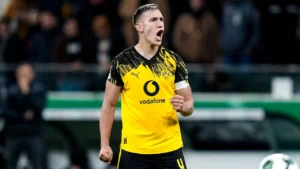 Nico Schlotterbeck Jadi Incaran Liverpool dan Manchester United: Kontroversi Kontrak dan Pilihan Besar Setelah Piala Dunia