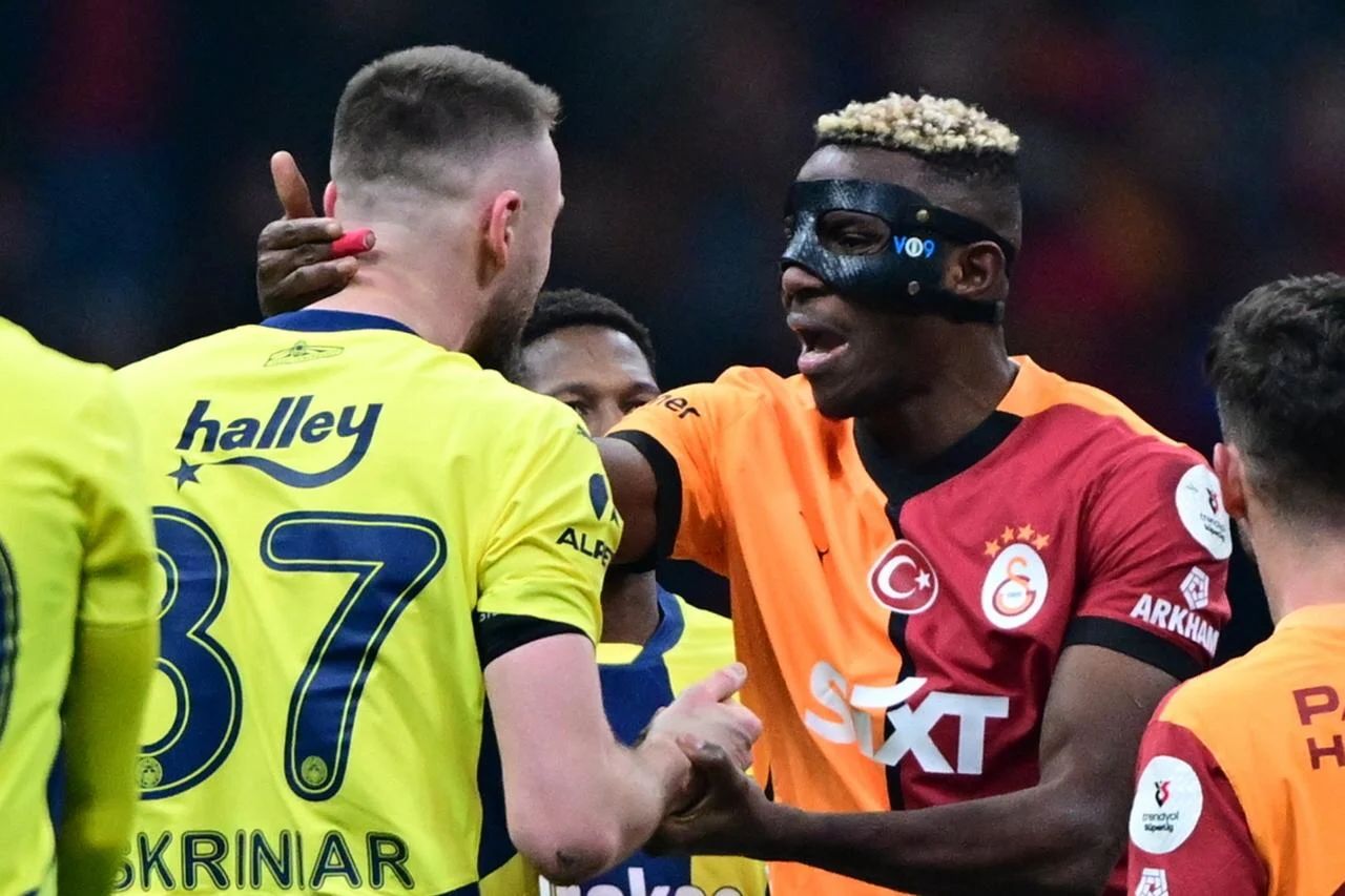 Osimhen Kembali ke Lapangan: Galatasaray Siap Menantang Fenerbahçe di Derby Intercontinental