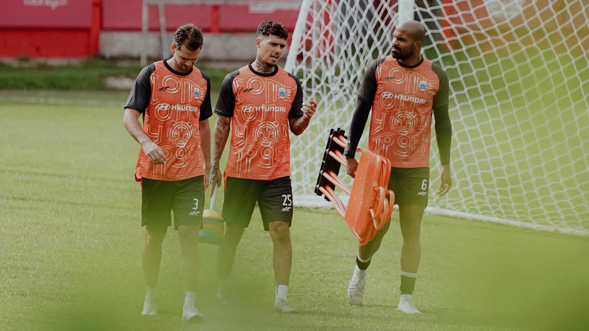 Persija Tertinggal di Puncak BRI Super League, Shayne Pattynama di Ambang Gagal Gandakan Gelar di Indonesia dan Thailand