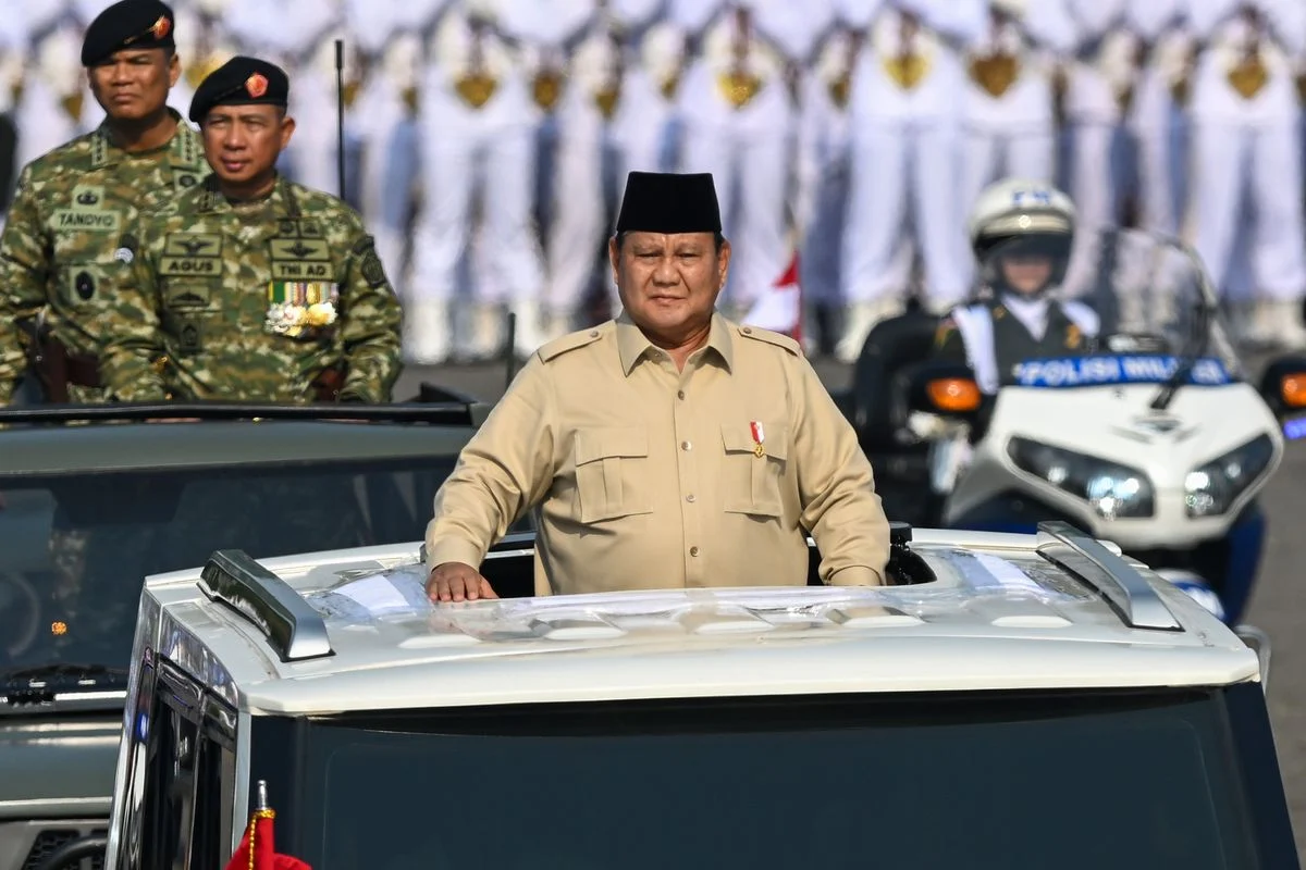 Prabowo Subianto Salami Keluarga Prajurit TNI yang Gugur di Lebanon, Kucil Kekuatan Keji dan Tunjukkan Kepedulian Nasional
