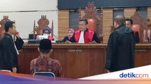 Prof John Ruhulessin Tegaskan JK Tak Menista Agama, Ceramah di UGM Tetap Dibela