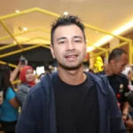 Raffi Ahmad Tanggapi Komentar Negatif Usai Kunjungan ke Lokasi Kecelakaan Kereta Bekasi Timur