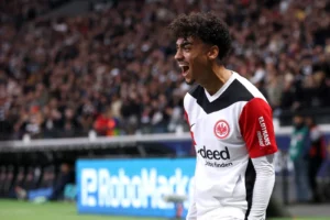 Raksasa Premier League Memburu Talenta, Namun Nathaniel Brown Tetap Setia ke Frankfurt