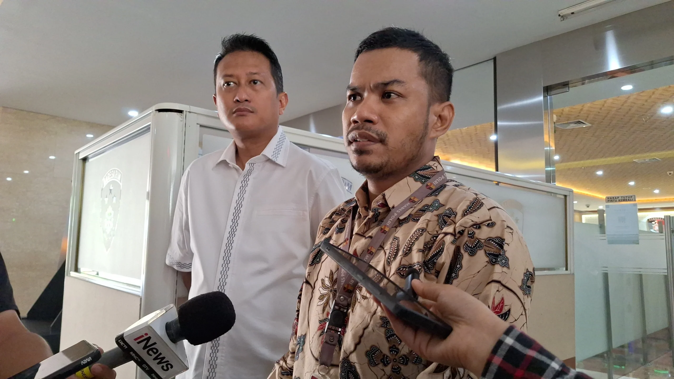 Relawan 08 Laporkan Saiful Mujani dan Islah Bahrawi ke Bareskrim: Tuduhan Hasut Gulingkan Pemerintah Mengguncang Arena Politik