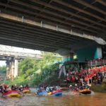 Ribuan Ikan Endemik Dilepas, Ciliwung Bogor Bersih dalam Festival Perahu Cilung 2025