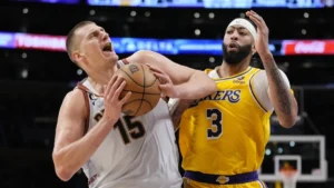 Rockets Guncang Lakers, Hindari Sweep dengan Kemenangan 115-96 di Game 4