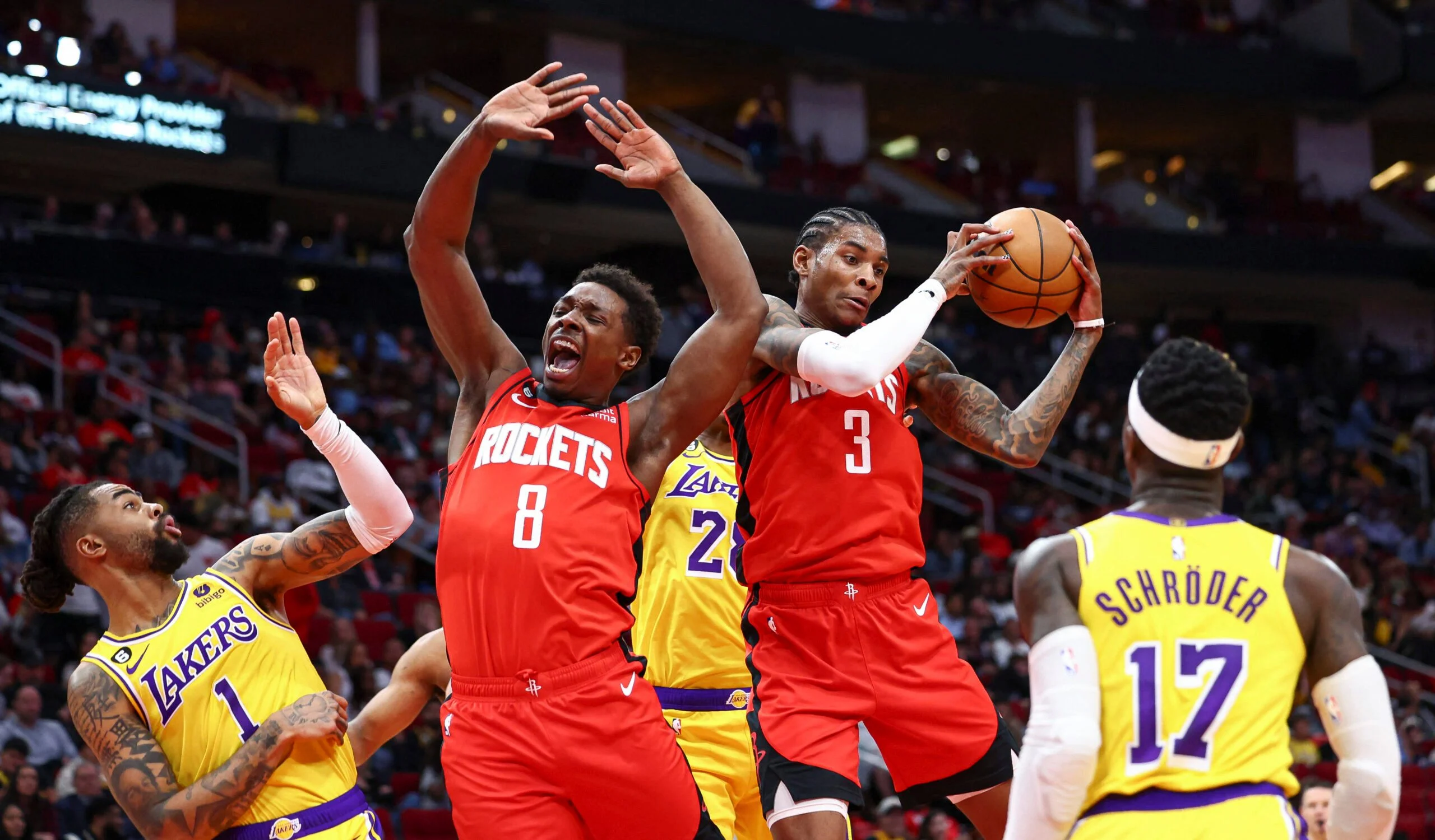 Rockets Guncang Lakers: Kemenangan Dramatis di Game 5 Buka Peluang Sejarah