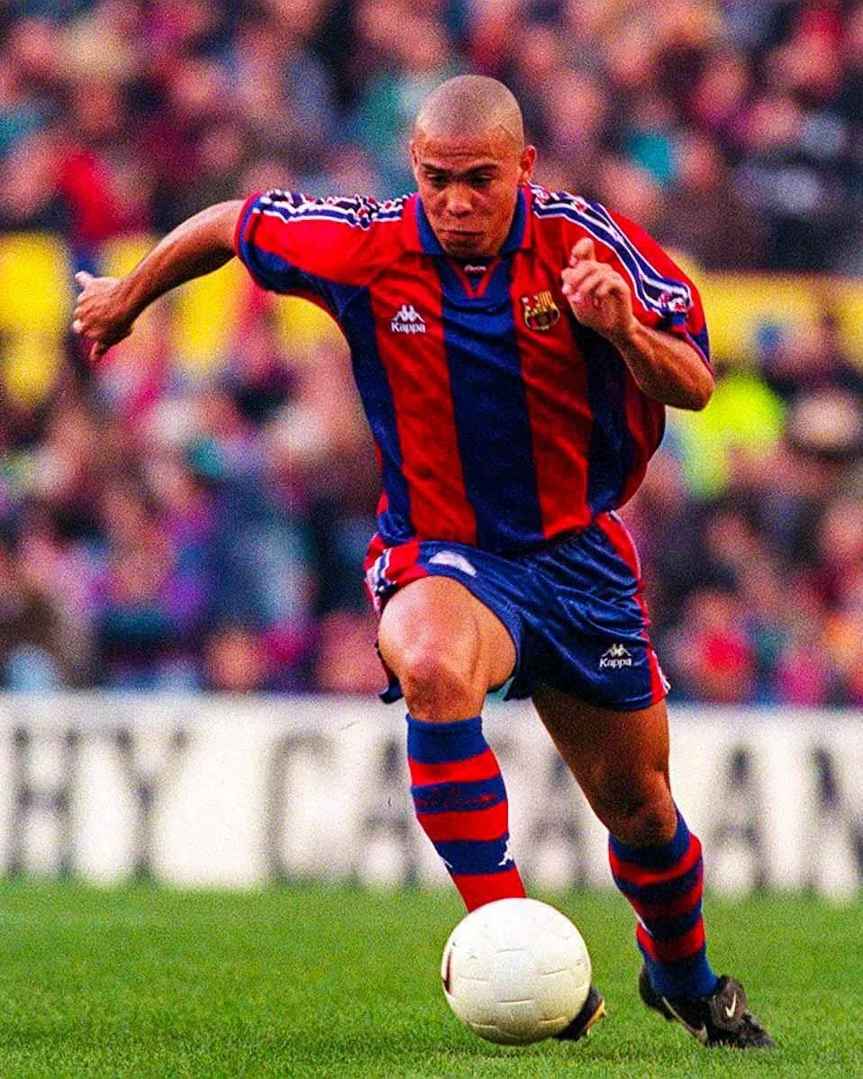 Ronaldo Nazário Terharu di GBK: Atmosfer Luar Biasa, Barcelona Legends Menang 3-0