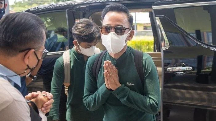 Ruben Onsu Rugi Rp5,5 Miliar Akibat Penipuan Bisnis Mukena: Kronologi Lengkap