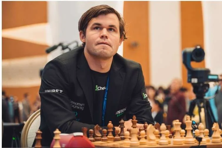 Selfie dengan Magnus Carlsen Jadi Sorotan Global: Alua Nurman, Bintang Catur Kazakhstan 18 Tahun, Menjadi Pusat Perhatian
