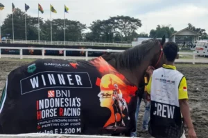 Shin Tae‑Yong Meramaikan IHR Triple Crown Serie I & Pertiwi Cup, Menyulap Pacuan Kuda Jadi ‘Pertandingan Sepakbola’