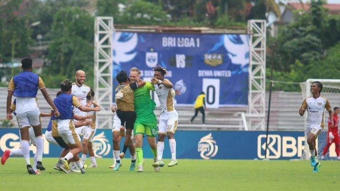 Sonny Stevens Capai 100 Penampilan Bersama Dewa United, Ungkap Kesan Mendalam dan Target Maksimal di Laga Ujian Konsistensi melawan Madura United