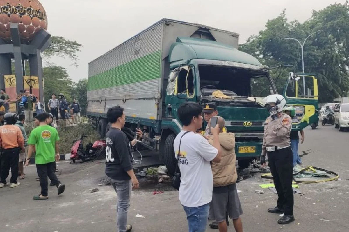 Sopir Taksi Hijau Mengaku Kendaraan Mati di Rel, Menguak Penyebab Kecelakaan Fatal KRL vs KA Argo Bromo di Bekasi