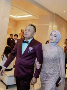 Sule Minta Restu Anak, Siap Nikah Lagi dengan Santyka Fauziah: Antara Kebijaksanaan dan Harapan