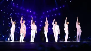V BTS Bikin Histeria dengan Pose ‘Domain Expansion’ ala Gojo, Konser Arirang di Tokyo Jadi Sorotan Dunia
