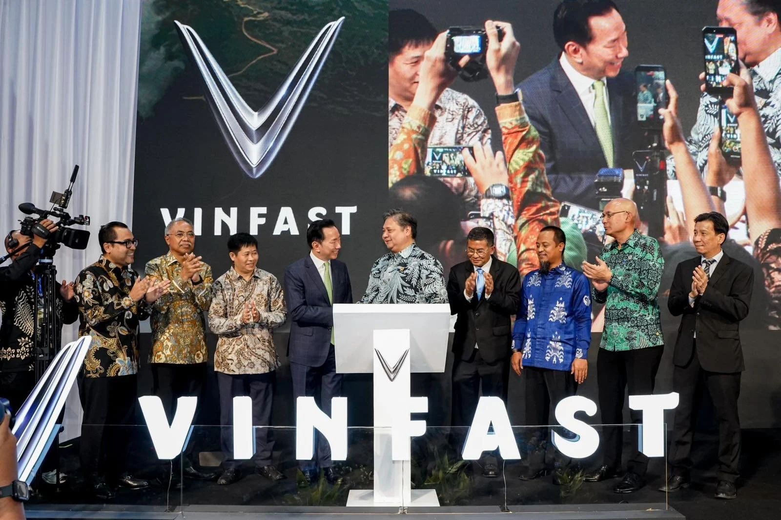 VinFast Subang: Investasi Miliaran Dolar, Tantangan Besar di Pasar EV Indonesia