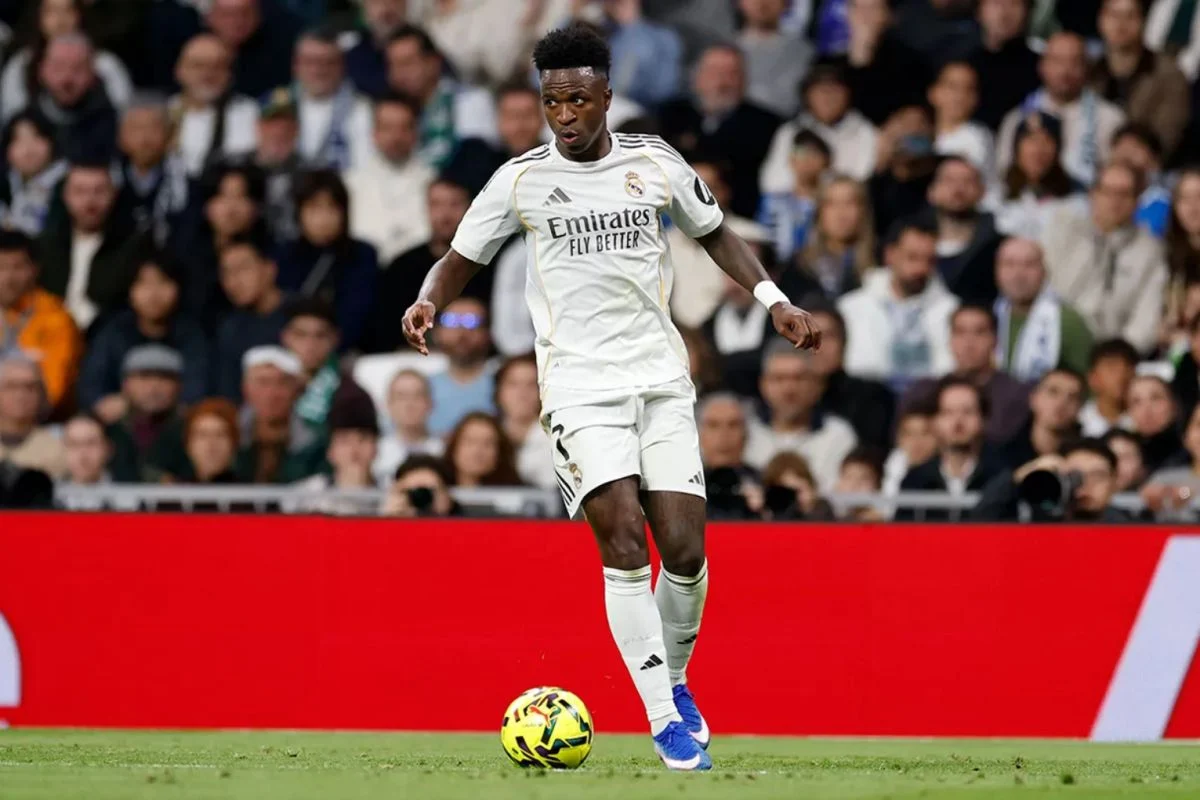 Vinicius Junior Bikin Geger! Adu Mulut Panas vs Bellingham dan Kekalahan Real Madrid di Allianz Arena