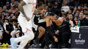 Wembanyama dan Fox Gempur: Spurs Tundukkan Trail Blazers di Game 5, Menangkan Seri