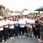 Bersama Majukan LPD, Wawali Arya Wibawa Lepas Jalan Sehat HUT Ke-35 LPD Desa Adat Kesiman