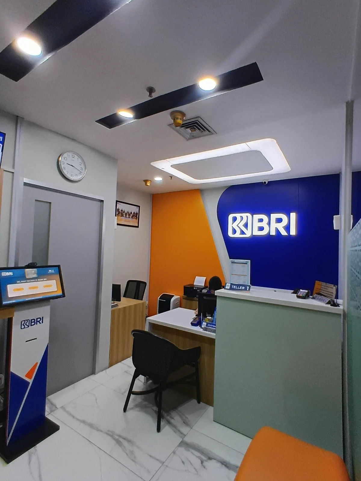 BRI KK ITC Cempaka Mas Hadir Layani Pengunjung Mall dan Nasabah Umum Melalui Weekend Banking