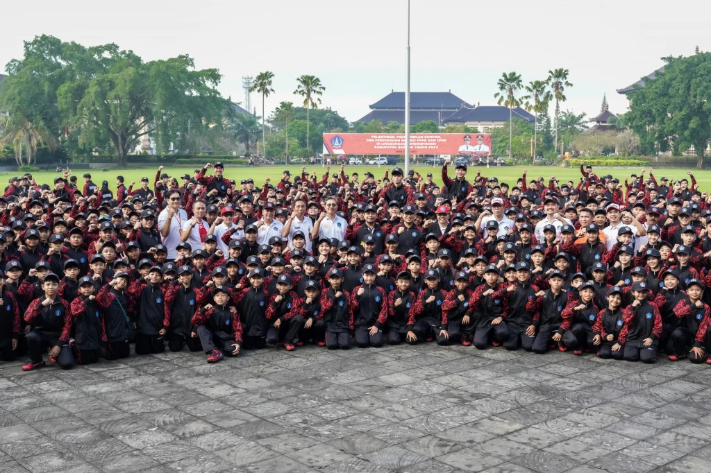 Bupati Adi Arnawa Melepas Kontingen Badung ke Porjar Provinsi Bali 2026