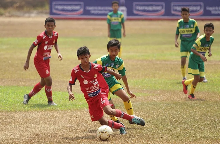 Bupati Badung Instruksikan Dana APBDes untuk SSB, Pembinaan Pesepak Bola Muda Dimulai dari Desa