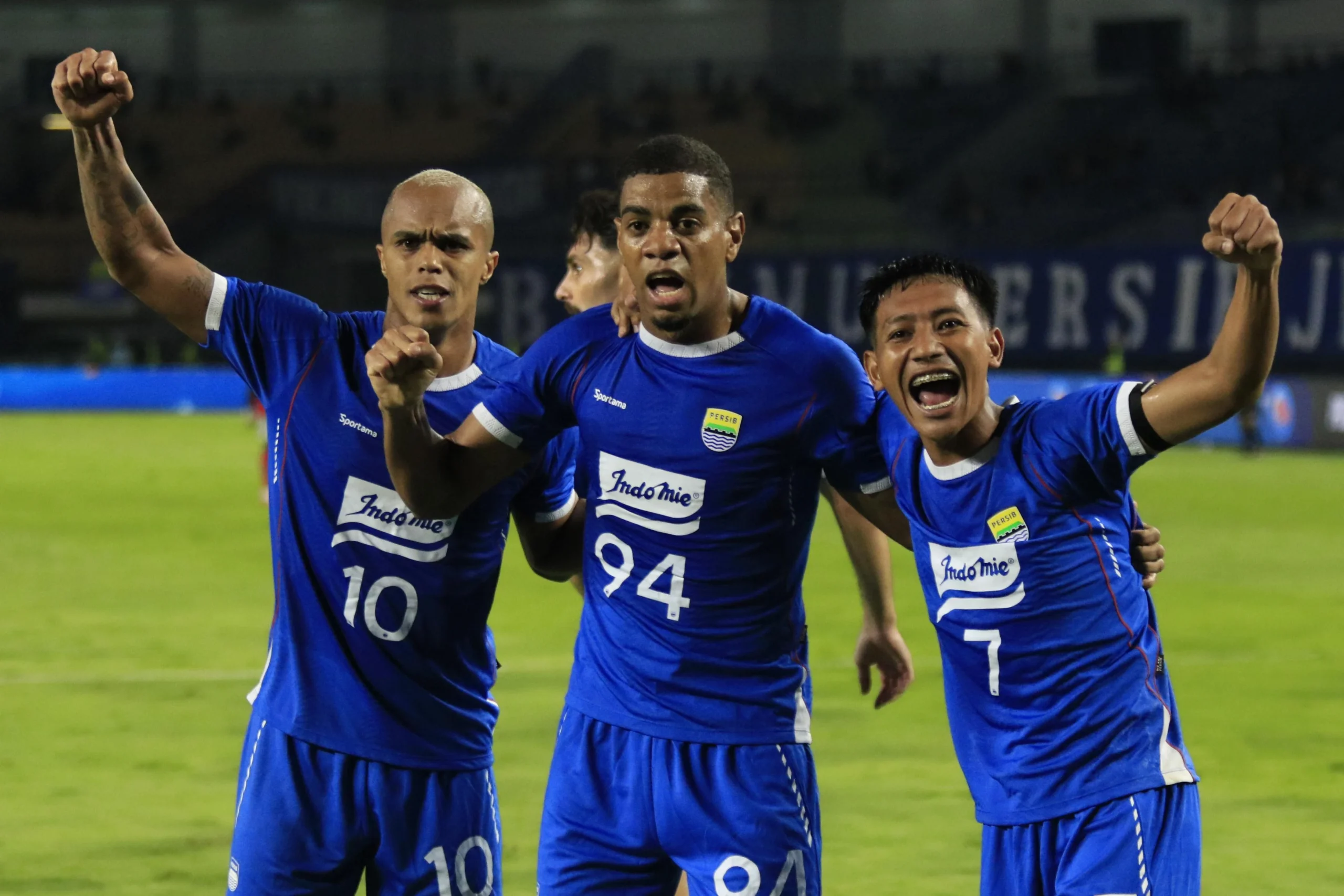 Comeback Gila Persib! Dari Ketinggalan 0-2 Jadi Puncak Klasemen, Hodak Kritis Awal Laga