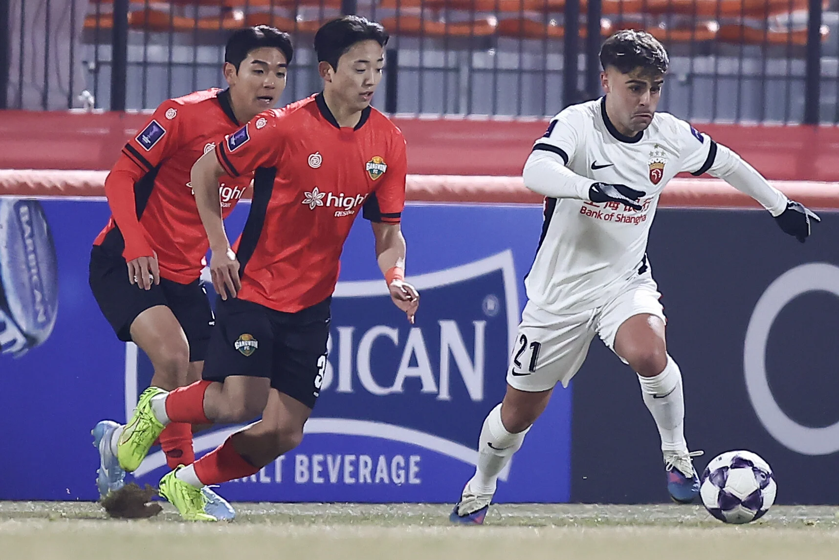 Drama Sepak Bola K‑League: Gangwon FC Gagal Memaksimalkan Penalty, Tertinggal Tipis dari Pohang Steelers