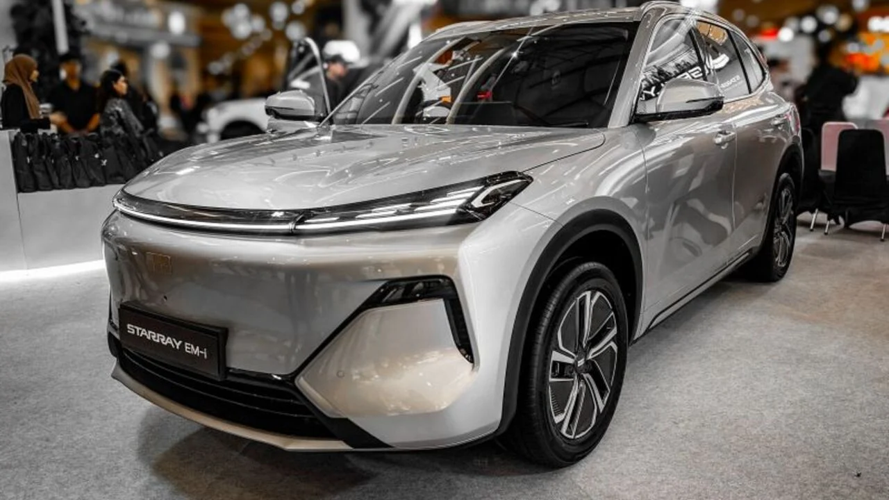 Geely Siapkan Dua Model Baru 2024: Inovasi yang Mengguncang Pasar Otomotif Indonesia