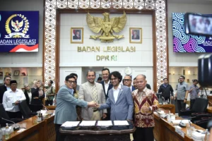 Gubernur Bali Dorong Perlindungan Desa Adat, Baleg DPR RI Targetkan RUU Rampung Tahun 2026