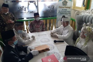 Gubernur Jawa Barat Jadi Saksi Nikah Pasangan Tuna Rungu: Simbol Komitmen Layanan KUA di Hari Libur