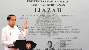 Gugatan Baru Jokowi: Alumni UGM Tuntut Bukti Ijazah di Pengadilan, Apa Dampaknya?