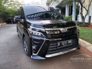 Harga Bekas Toyota Voxy Bikin Kaget! MPV Premium Kini Bisa Dapatkan Hanya Ini