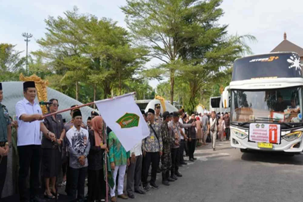 Jemaah Haji dari Jembrana Berangkat dengan Nyaman dan Tenang