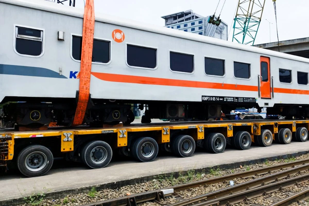 KAI Logistik Kirim 25 Kereta ke Sumatera untuk Meningkatkan Mobilitas Penumpang