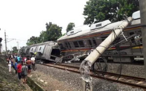 Kegagalan Komunikasi Opinion Leader di Tragedi KRL: Apa yang Salah dan Pelajaran Berharga