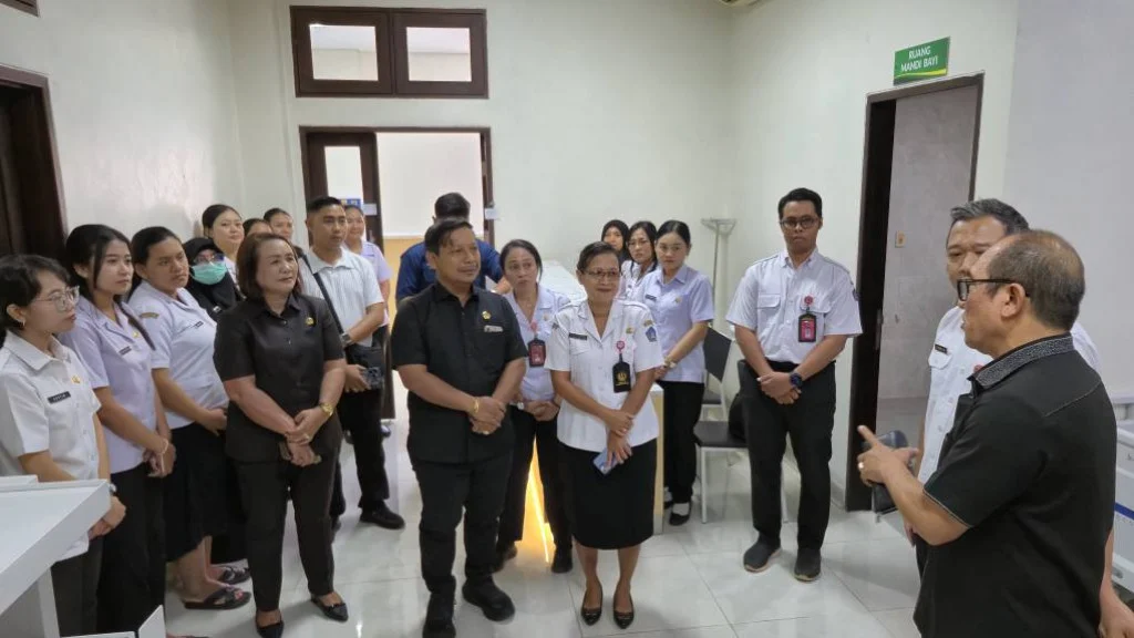 Ketua Komisi IV DPRD Badung Dampingi Bupati Tinjau Kesiapan Operasional RSUD Giri Asih