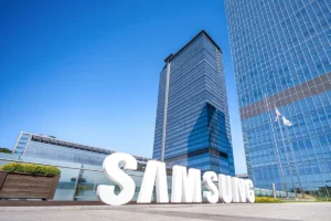 KOSPI Mencapai Rekor Baru, Samsung Bayar Pajak Warisan Rekor, dan Lonjakan Investasi Chip AI
