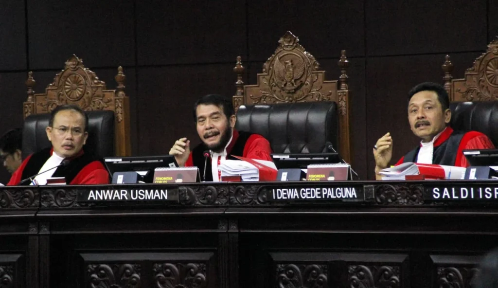 Majelis Hakim Viral, Mahfud MD Gugat Sidang Militer Andrie Yunus: Apa yang Sebenarnya Terjadi?