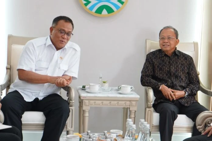 Menteri LH dan Gubernur Koster Satukan Langkah Selesaikan Persoalan Sampah Bali