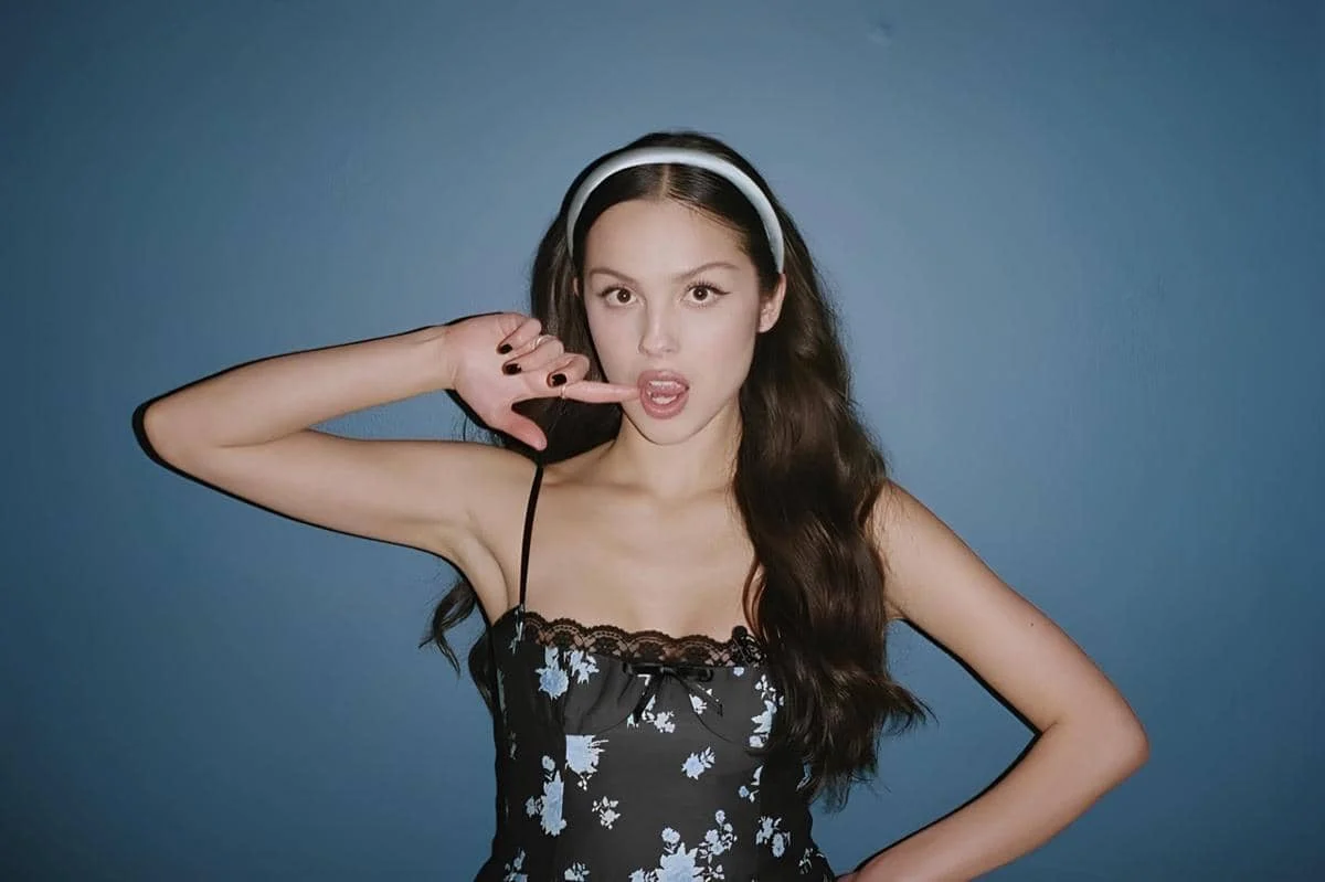 Olivia Rodrigo dan Lagu "Drop Dead" Jadi Bahan Viral di Media Sosial: Lirik, Terjemahan, dan Makna Fenomena Feminin Intuition