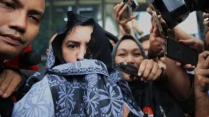 Penahanan Bupati Pekalongan Diperpanjang: KPK Ungkap Kedalaman Kasus Korupsi Pengadaan Makanan RSUD
