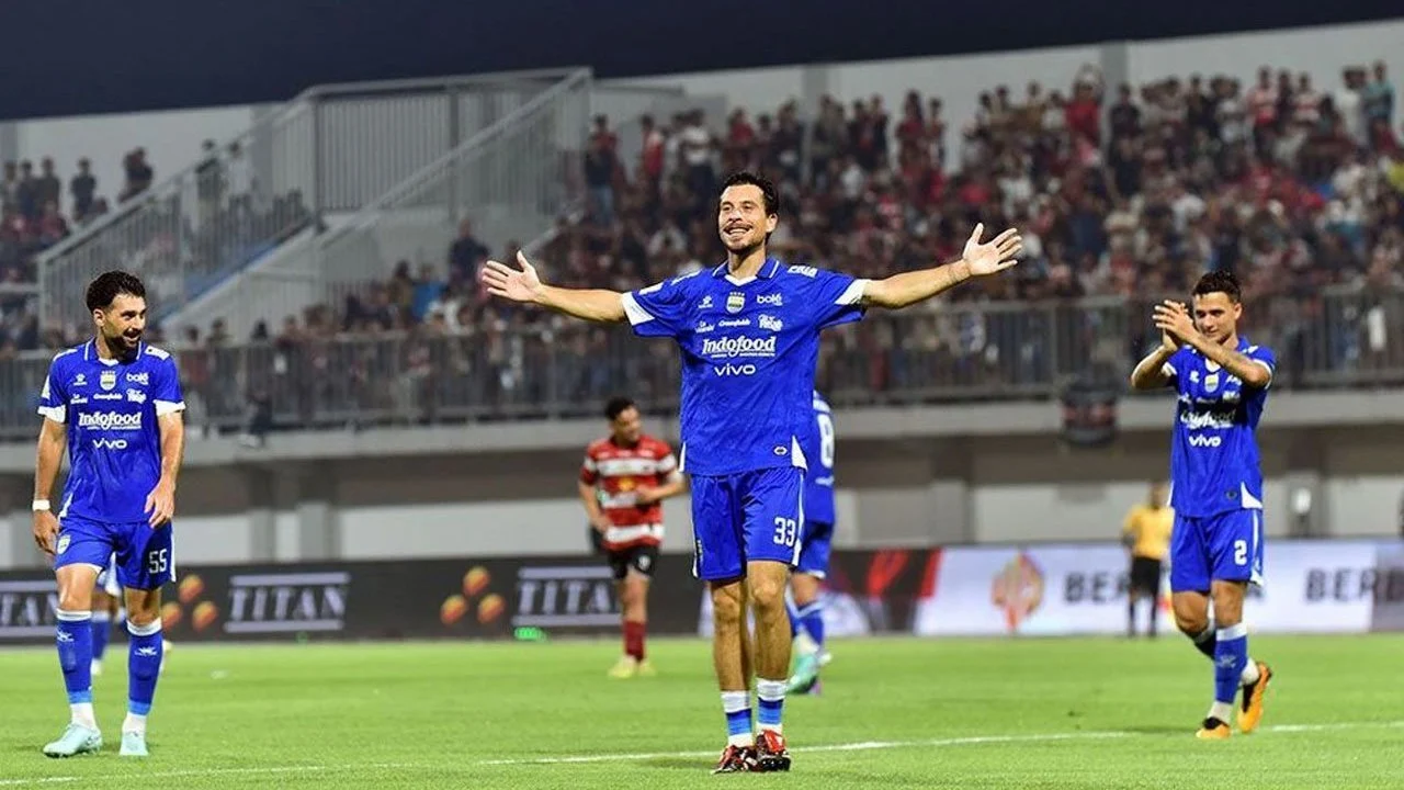 Persib Bandung Kembali Rebut Puncak Super League Usai Comeback 4-2 Dramatis atas Bhayangkara