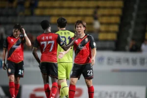 Pohang Steelers Siap Guncang K-League: Analisis Performa, Tantangan, dan Jadwal Krusial Musim Ini